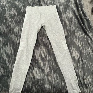 Workout legging grey pants size 10-12/Medium, excellent condition